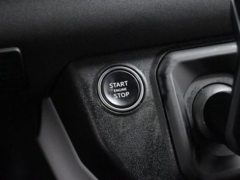 Used 2023 Land Rover Defender 110 X-Dynamic SE image 40