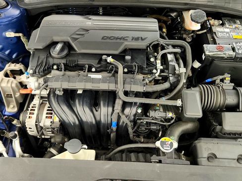 Used 2022 Hyundai Elantra SEL w/ Convenience Package FWD image 26