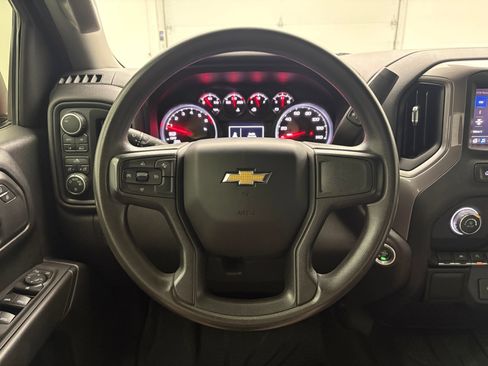 Used 2023 Chevrolet Silverado 1500 Custom AWD/4WD image 16