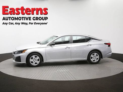 Used 2024 Nissan Altima 2.5 S FWD image 57