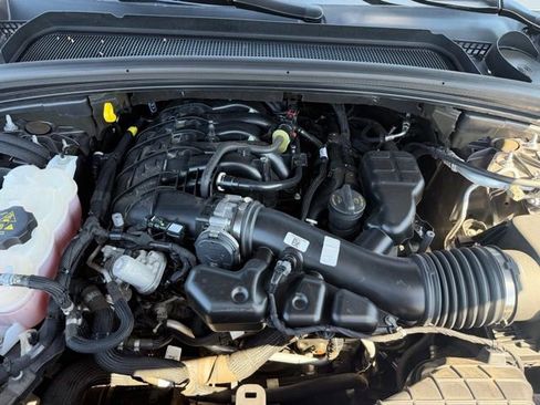 Certified 2023 Jeep Grand Cherokee L Limited AWD/4WD image 38