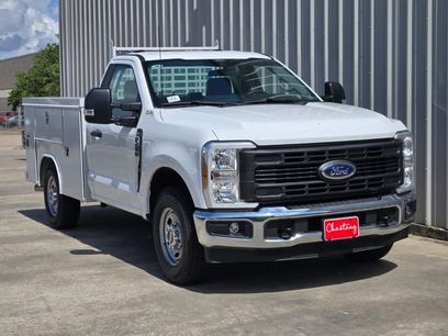New 2026 Ford F250 XL w/ XL Chrome Package
