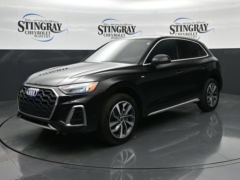 Used 2024 Audi Q5 2.0T Premium Plus w/ Premium Plus Package AWD/4WD image 3