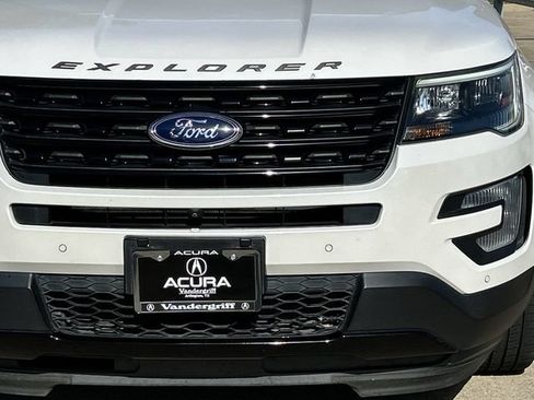 Used 2017 Ford Explorer Sport w/ Equipment Group 401A AWD/4WD image 10