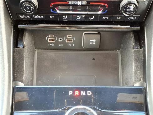 Used 2022 Jeep Grand Cherokee Altitude image 24