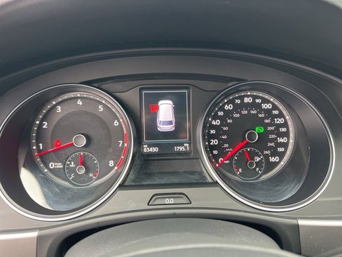 Used 2018 Volkswagen Atlas Launch Edition image 15