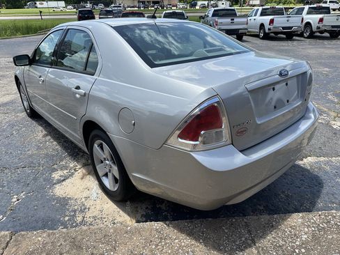 Used 2007 Ford Fusion SE image 7