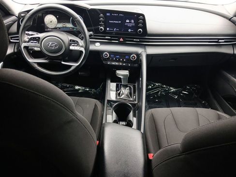 Used 2021 Hyundai Elantra SEL w/ Convenience Package FWD image 10