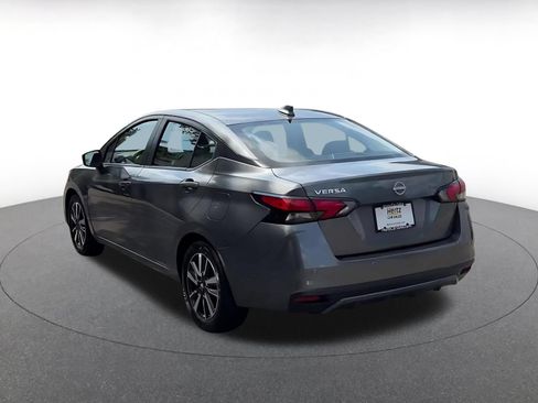 Used 2025 Nissan Versa SV FWD image 11