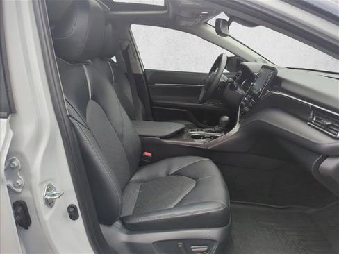 Used 2024 Toyota Camry XSE w/ Navigation Package image 20