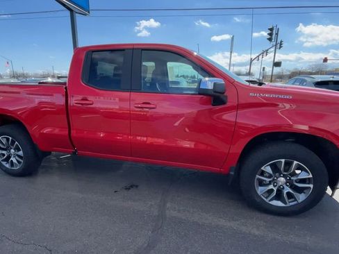 New 2026 Chevrolet Silverado 1500 LT image 3