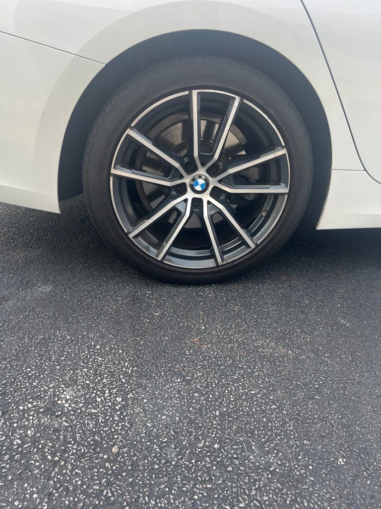 Used 2019 BMW 330i Sedan RWD image 8