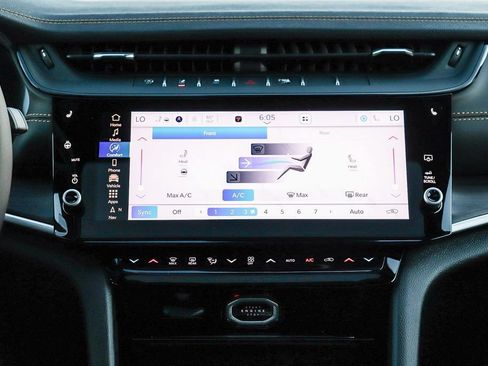 New 2026 Jeep Grand Cherokee L Limited AWD/4WD image 17