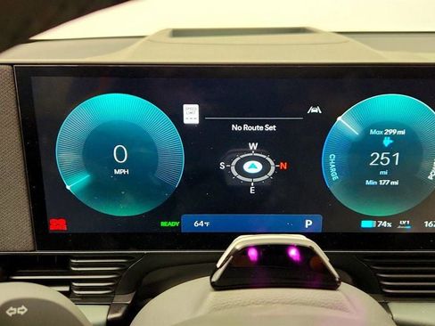 Used 2025 Hyundai Ioniq 5 Limited image 14