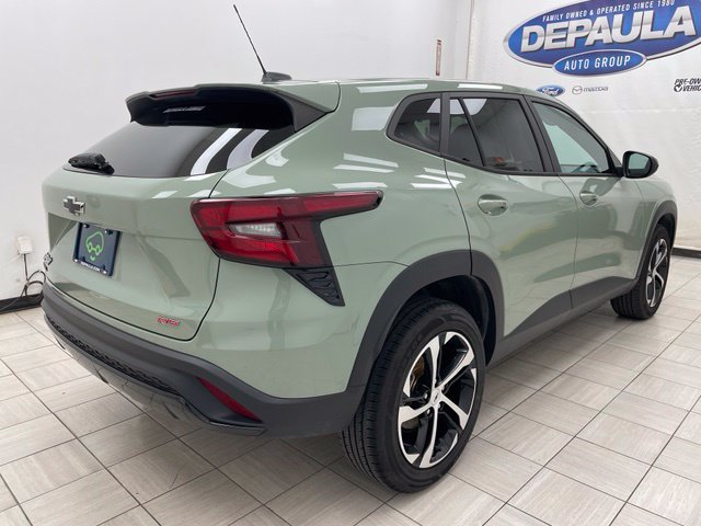 Used 2024 Chevrolet Trax RS w/ Driver Confidence Package FWD image 22