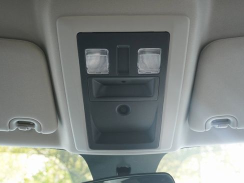 Used 2024 RAM 1500 Classic SLT image 20