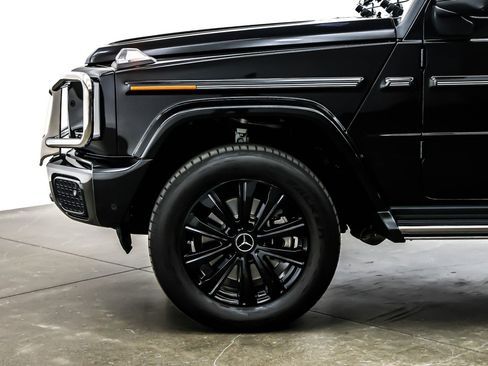 Certified 2025 Mercedes-Benz G 550 image 10