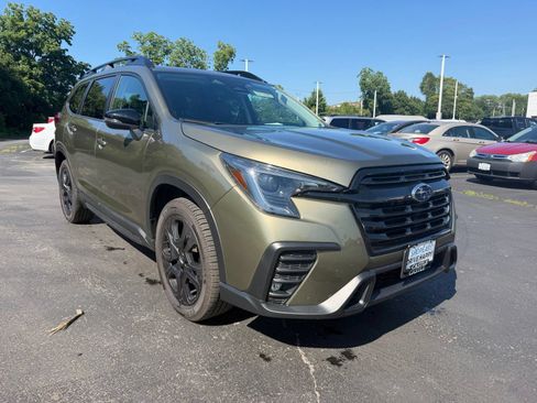 Used 2023 Subaru Ascent Onyx Edition AWD/4WD image 4
