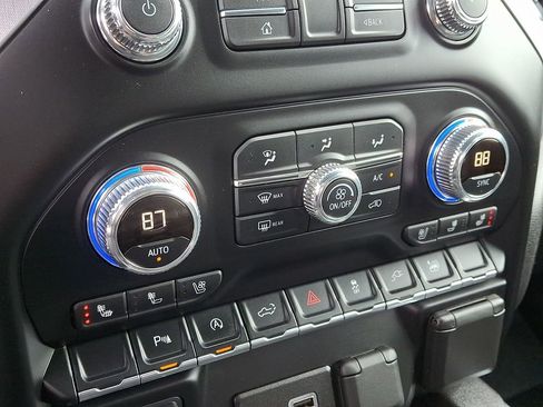 Certified 2020 GMC Sierra 1500 SLT w/ SLT Premium Package image 15