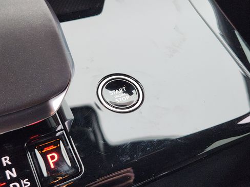 Certified 2024 Land Rover Range Rover Sport Dynamic SE image 20