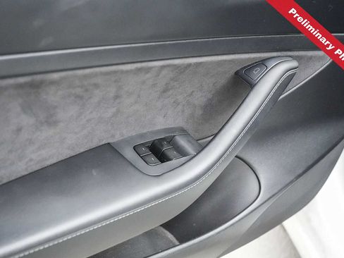 Used 2021 Tesla Model 3 Standard Range Plus RWD image 17