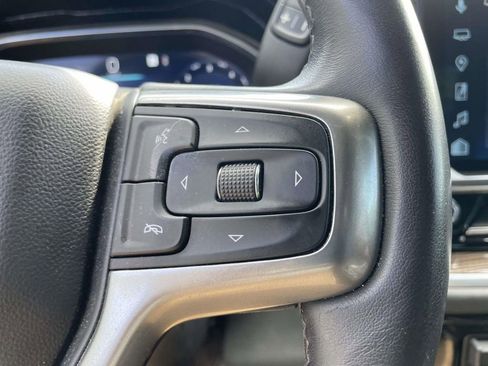 Used 2022 Chevrolet Silverado 1500 LT AWD/4WD image 19