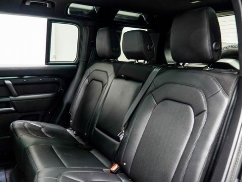 Used 2025 Land Rover Defender 110 S AWD/4WD image 40
