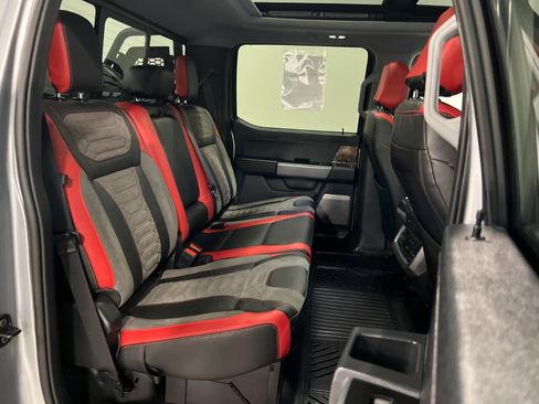 Used 2024 Ford F250 Lariat w/ Lariat Ultimate Package image 32