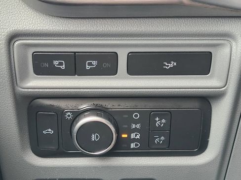 Used 2022 Ford F150 Lariat w/ Equipment Group 501A Mid image 24