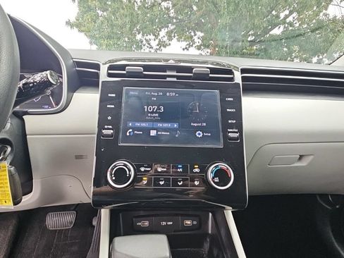 Used 2022 Hyundai Tucson SE FWD image 15