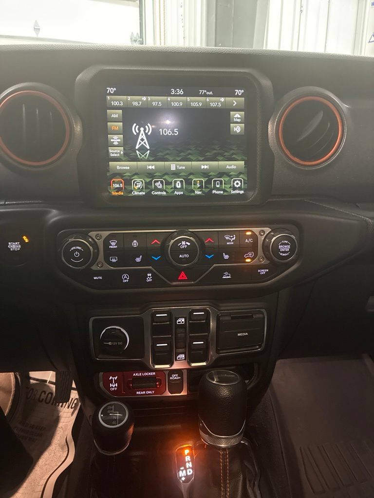 Used 2023 Jeep Gladiator Mojave w/ Cold Weather Group AWD/4WD image 27