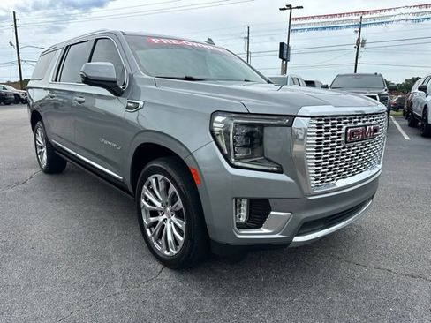 Used 2023 GMC Yukon XL Denali RWD image 6