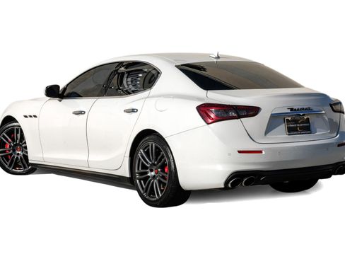 Used 2019 Maserati Ghibli S image 10