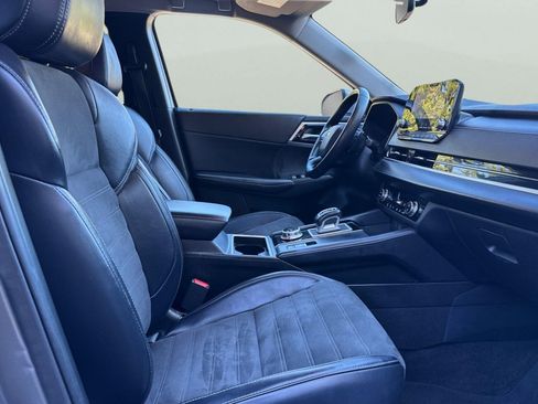 Used 2024 Mitsubishi Outlander SE image 21