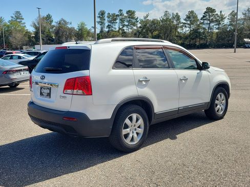 Used 2012 Kia Sorento LX image 5
