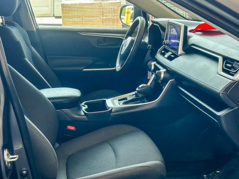 Used 2024 Toyota RAV4 LE image 14