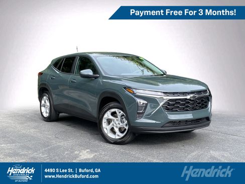Used 2026 Chevrolet Trax LS w/ LS Convenience Package FWD image 1