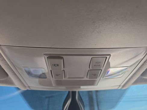 Used 2023 Volkswagen Tiguan S FWD image 33