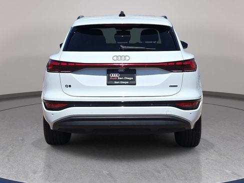 Used 2025 Audi Q6 e-tron Premium Plus w/ Premium Plus AWD/4WD image 7