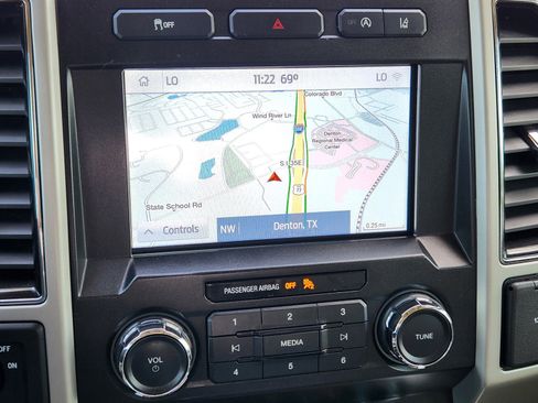 Used 2020 Ford F150 Lariat RWD image 6