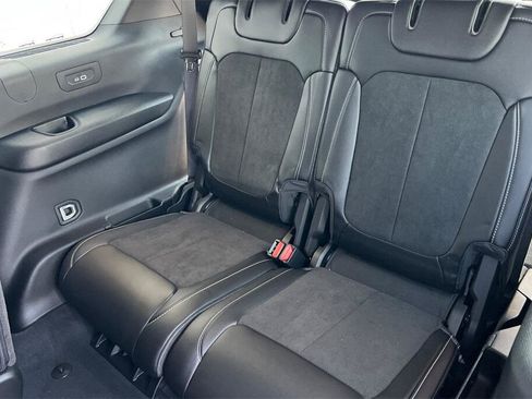 New 2025 Jeep Grand Cherokee L Altitude image 15