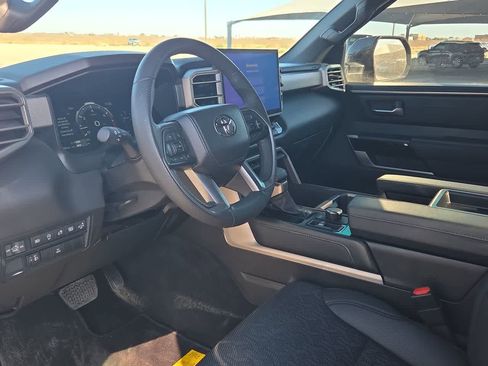 Used 2025 Toyota Tundra Limited image 10
