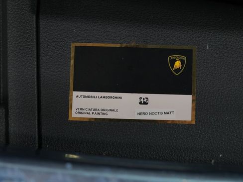 Used 2021 Lamborghini Urus image 74