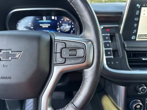 Used 2022 Chevrolet Tahoe Z71 w/ Luxury Package AWD/4WD image 22