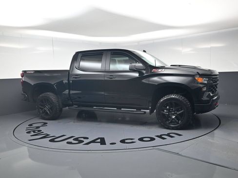 Used 2026 Chevrolet Silverado 1500 Custom Trail Boss AWD/4WD image 2