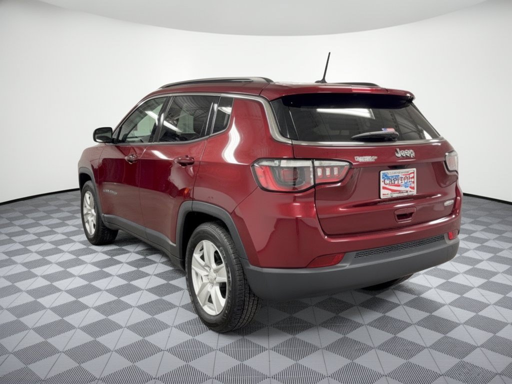 Used 2022 Jeep Compass Latitude FWD image 3