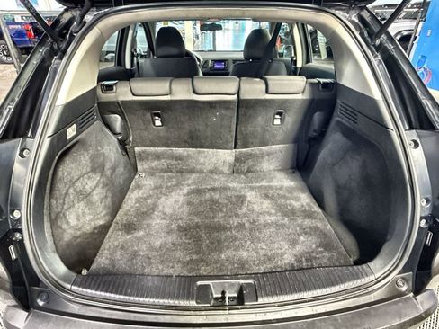 Used 2019 Honda HR-V LX image 32