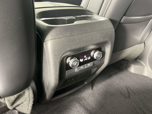 Used 2025 Buick Enclave Preferred image 20