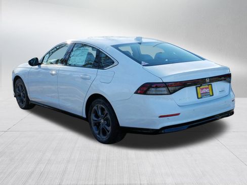 Certified 2025 Honda Accord EX-L image 5