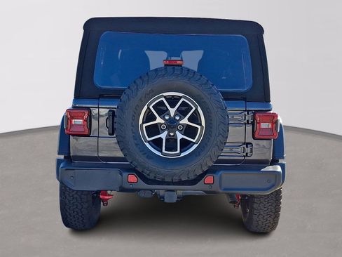 Used 2024 Jeep Wrangler Unlimited Rubicon w/ Safety Group image 5